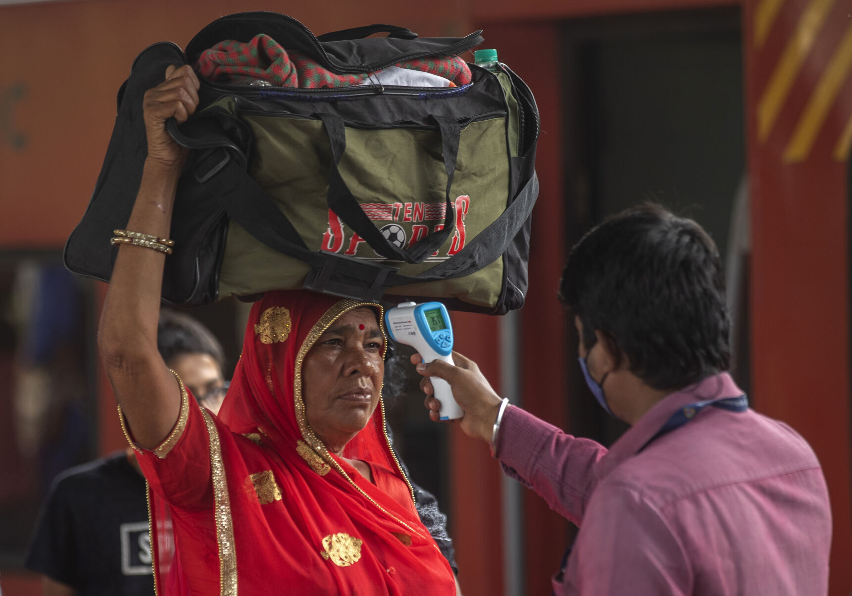 APTOPIX Virus Outbreak India